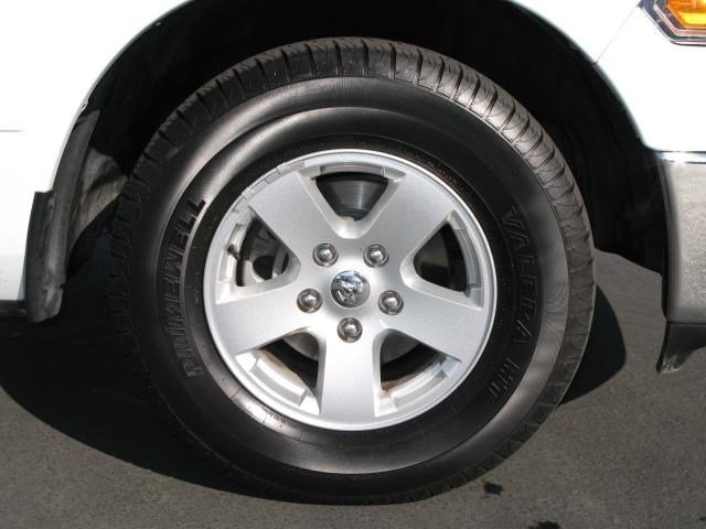 Dodge Ram 1500 2011 photo 4