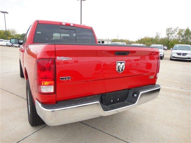 Dodge Ram 1500 2011 photo 2