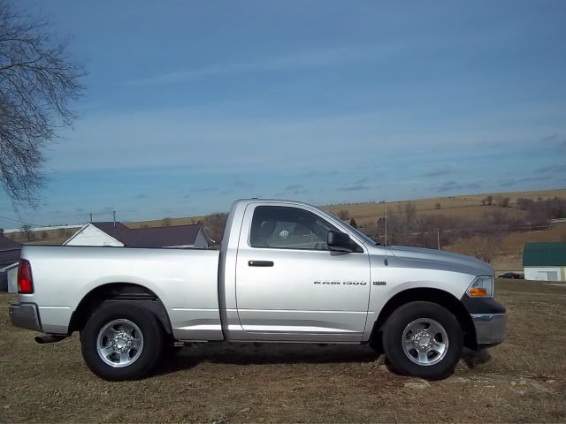 Dodge Ram 1500 2011 photo 3