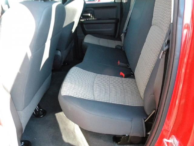 Dodge Ram 1500 2011 photo 4