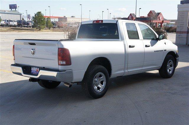 Dodge Ram 1500 2012 photo 3