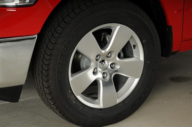 Dodge Ram 1500 2012 photo 2