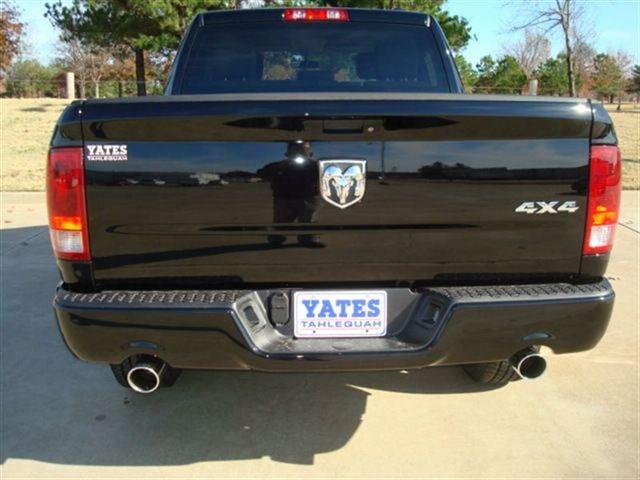 Dodge Ram 1500 2012 photo 2