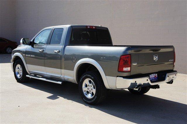 Dodge Ram 1500 2012 photo 2