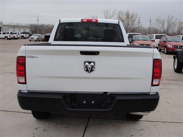 Dodge Ram 1500 2012 photo 2