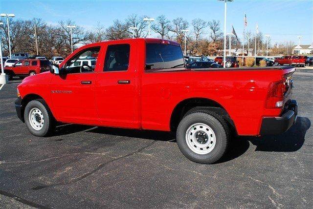 Dodge Ram 1500 2012 photo 2