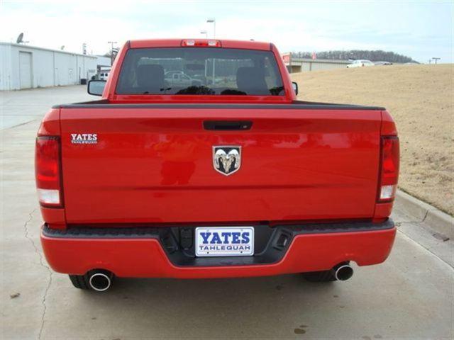 Dodge Ram 1500 2012 photo 2