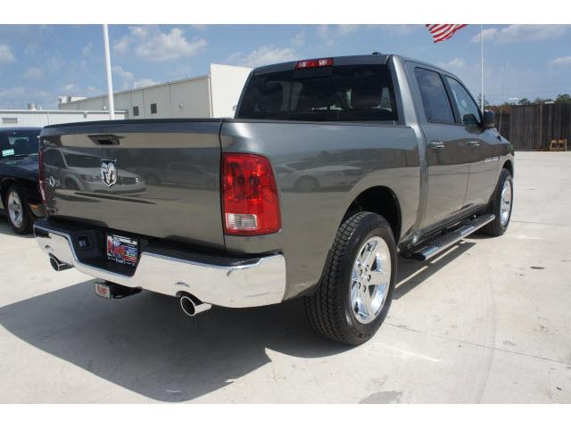 Dodge Ram 1500 2012 photo 2