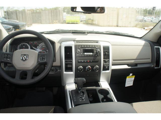 Dodge Ram 1500 2012 photo 3