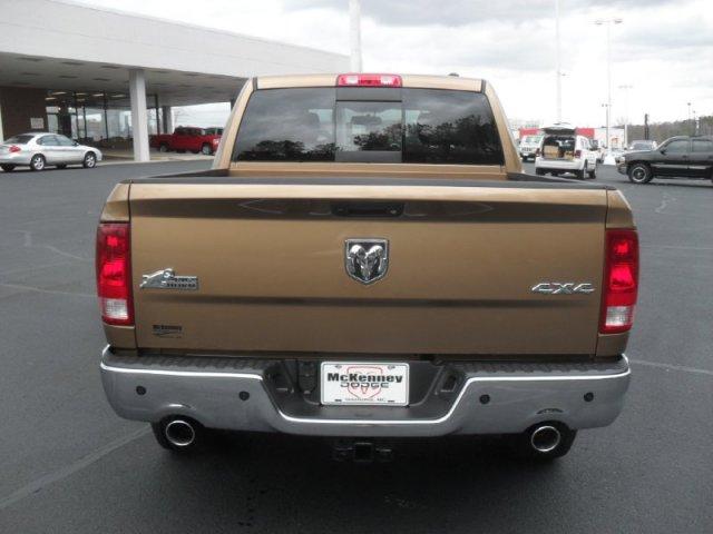 Dodge Ram 1500 2012 photo 2