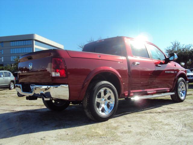 Dodge Ram 1500 2012 photo 2