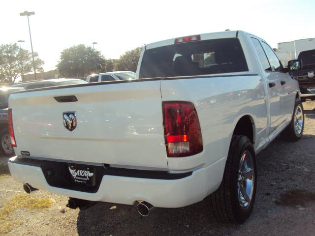 Dodge Ram 1500 2012 photo 2