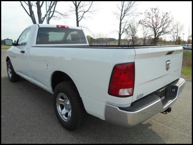 Dodge Ram 1500 2012 photo 2
