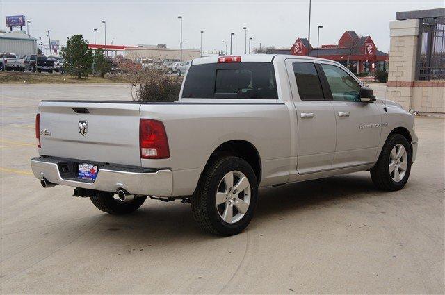Dodge Ram 1500 2012 photo 3