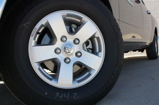 Dodge Ram 1500 2012 photo 1