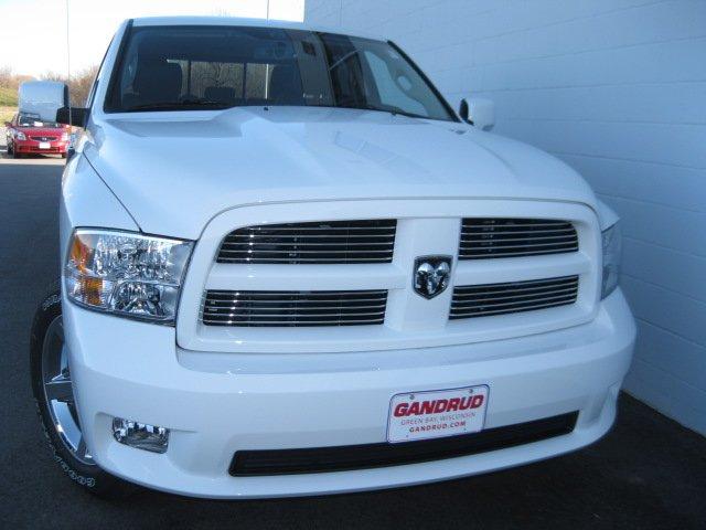 Dodge Ram 1500 2012 photo 2
