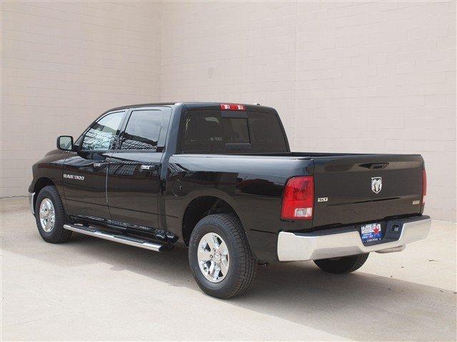 Dodge Ram 1500 2012 photo 2