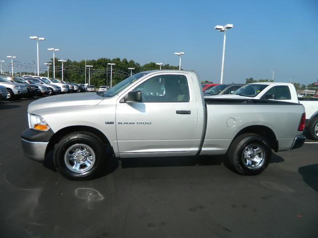 Dodge Ram 1500 2012 photo 2