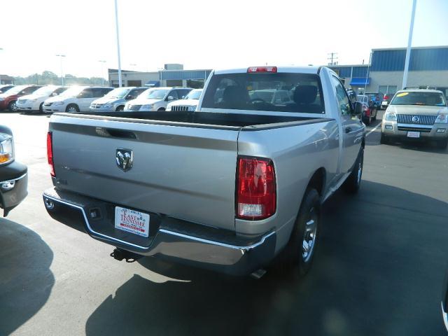 Dodge Ram 1500 2012 photo 3