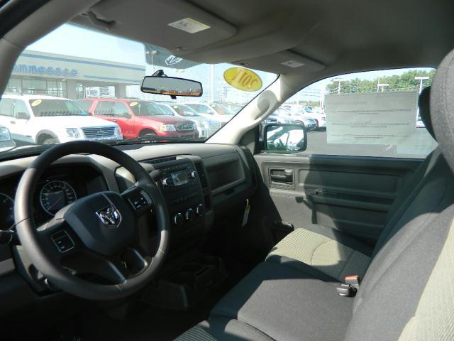 Dodge Ram 1500 2012 photo 4