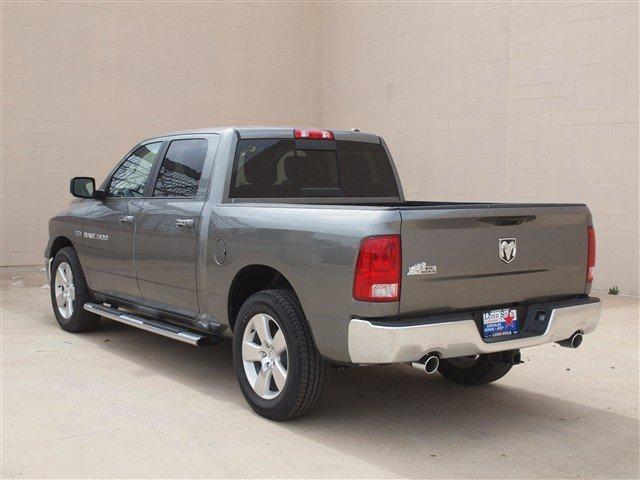 Dodge Ram 1500 2012 photo 2