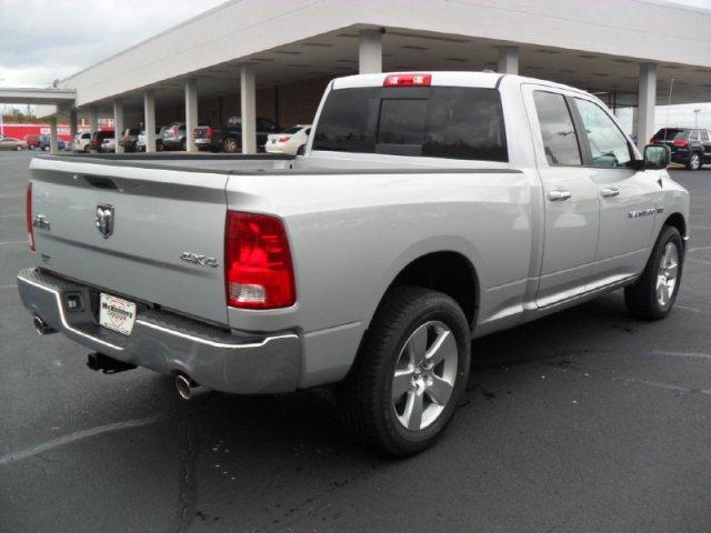 Dodge Ram 1500 2012 photo 3