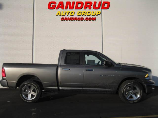 Dodge Ram 1500 LS S Pickup