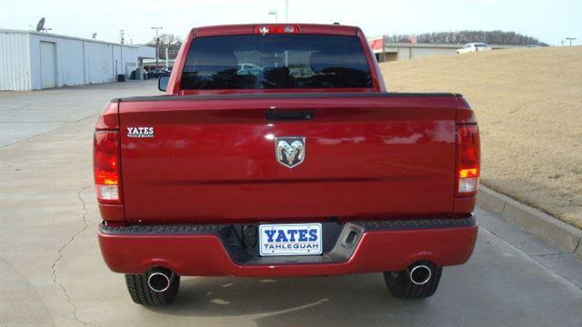 Dodge Ram 1500 2012 photo 2