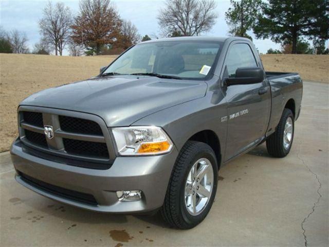 Dodge Ram 1500 LT1 SRW Pickup