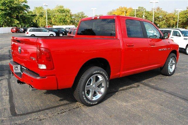 Dodge Ram 1500 2012 photo 2