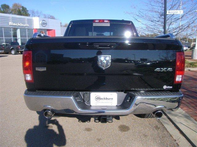 Dodge Ram 1500 2012 photo 2