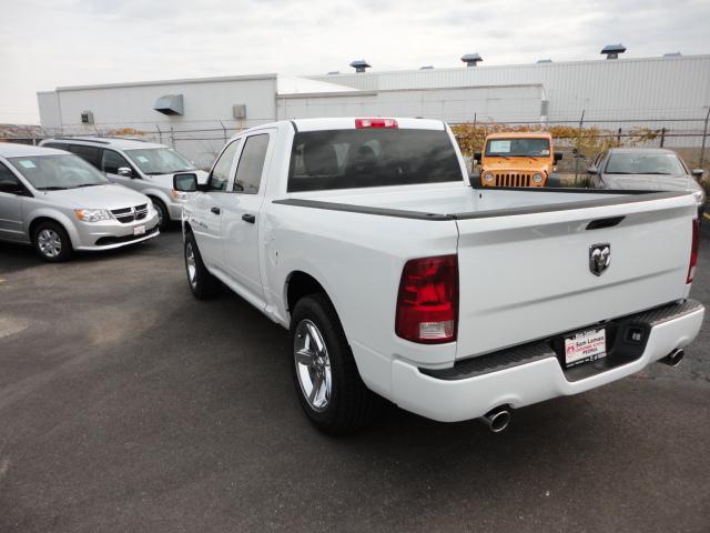Dodge Ram 1500 2012 photo 4
