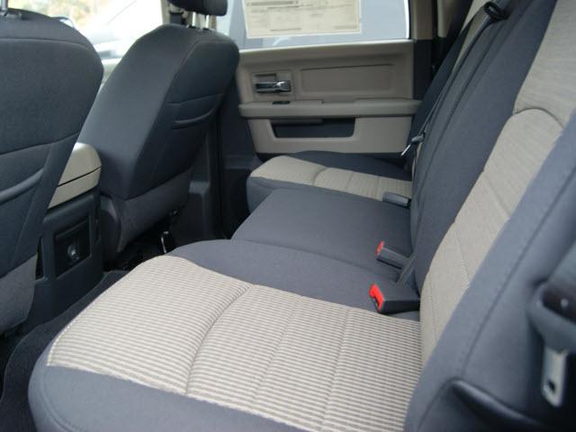 Dodge Ram 1500 2012 photo 1