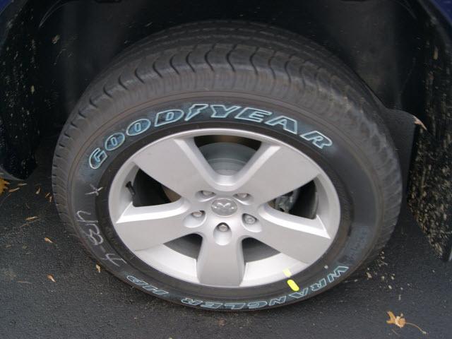 Dodge Ram 1500 2012 photo 2