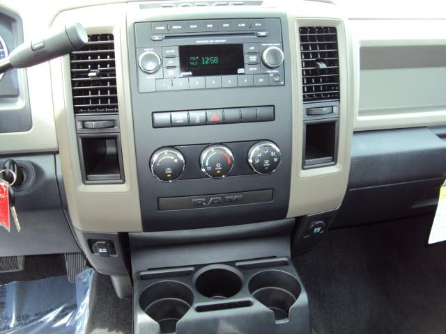 Dodge Ram 1500 2012 photo 1
