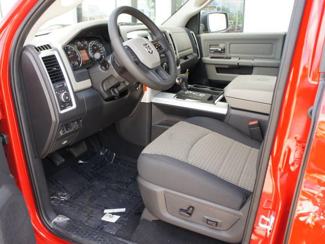 Dodge Ram 1500 2012 photo 2