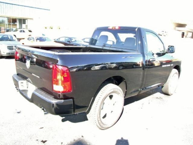 Dodge Ram 1500 2012 photo 3