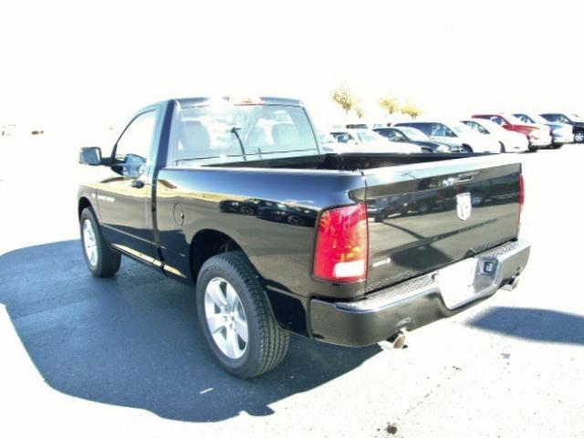 Dodge Ram 1500 2012 photo 5