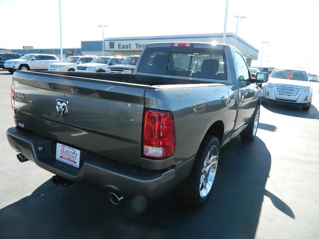Dodge Ram 1500 2012 photo 3