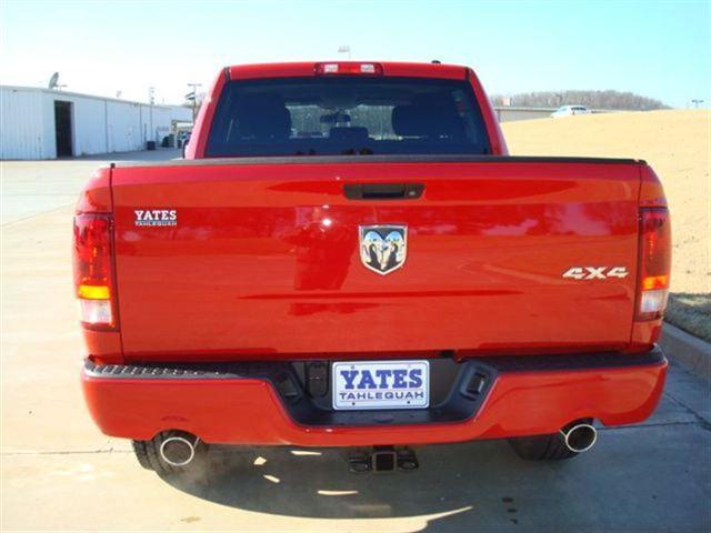 Dodge Ram 1500 2012 photo 2