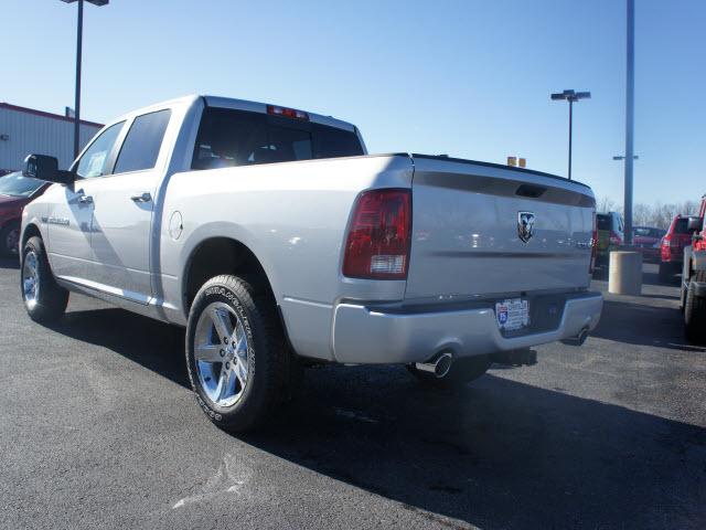 Dodge Ram 1500 2012 photo 2