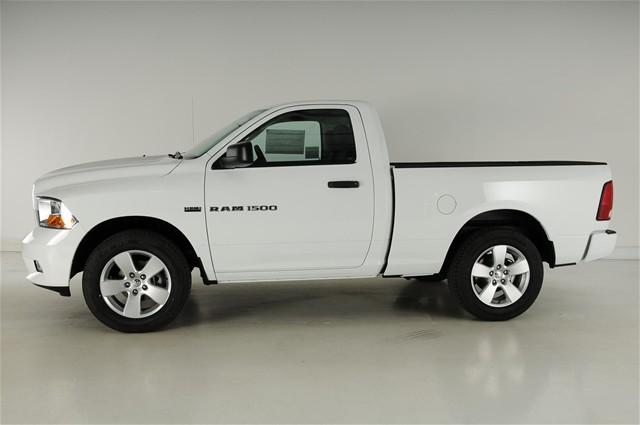 Dodge Ram 1500 2012 photo 2