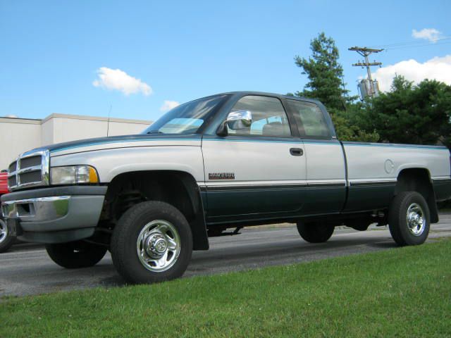 Dodge Ram 2500 1996 photo 2