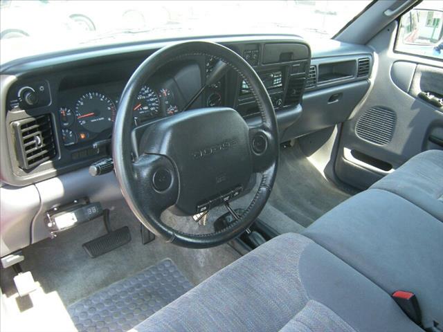 Dodge Ram 2500 1997 photo 3