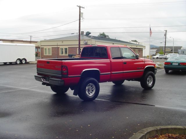 Dodge Ram 2500 1997 photo 4