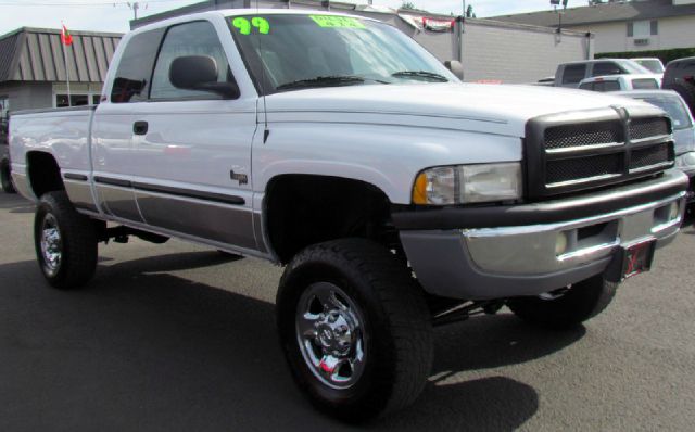Dodge Ram 2500 1999 photo 2