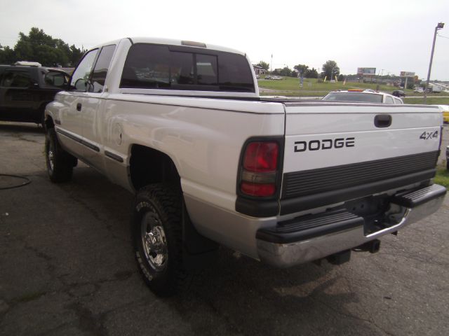 Dodge Ram 2500 1999 photo 3