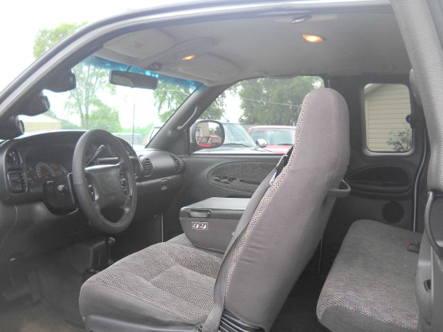 Dodge Ram 2500 1999 photo 2