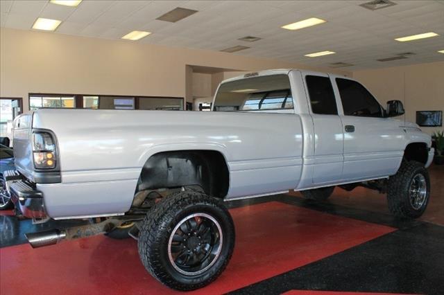 Dodge Ram 2500 1999 photo 1
