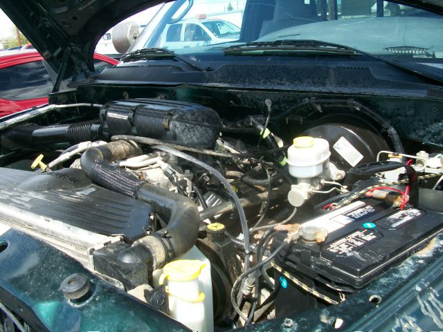 Dodge Ram 2500 DVD NAV ROOF Pickup Truck